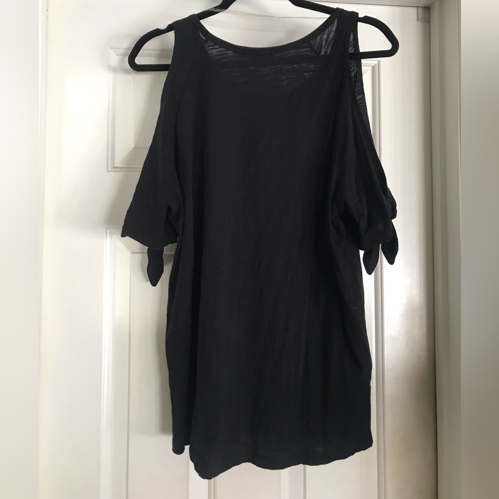 Women's Black Cold Shoulder Top by Sanctuary size-L - Picture 2 of 10